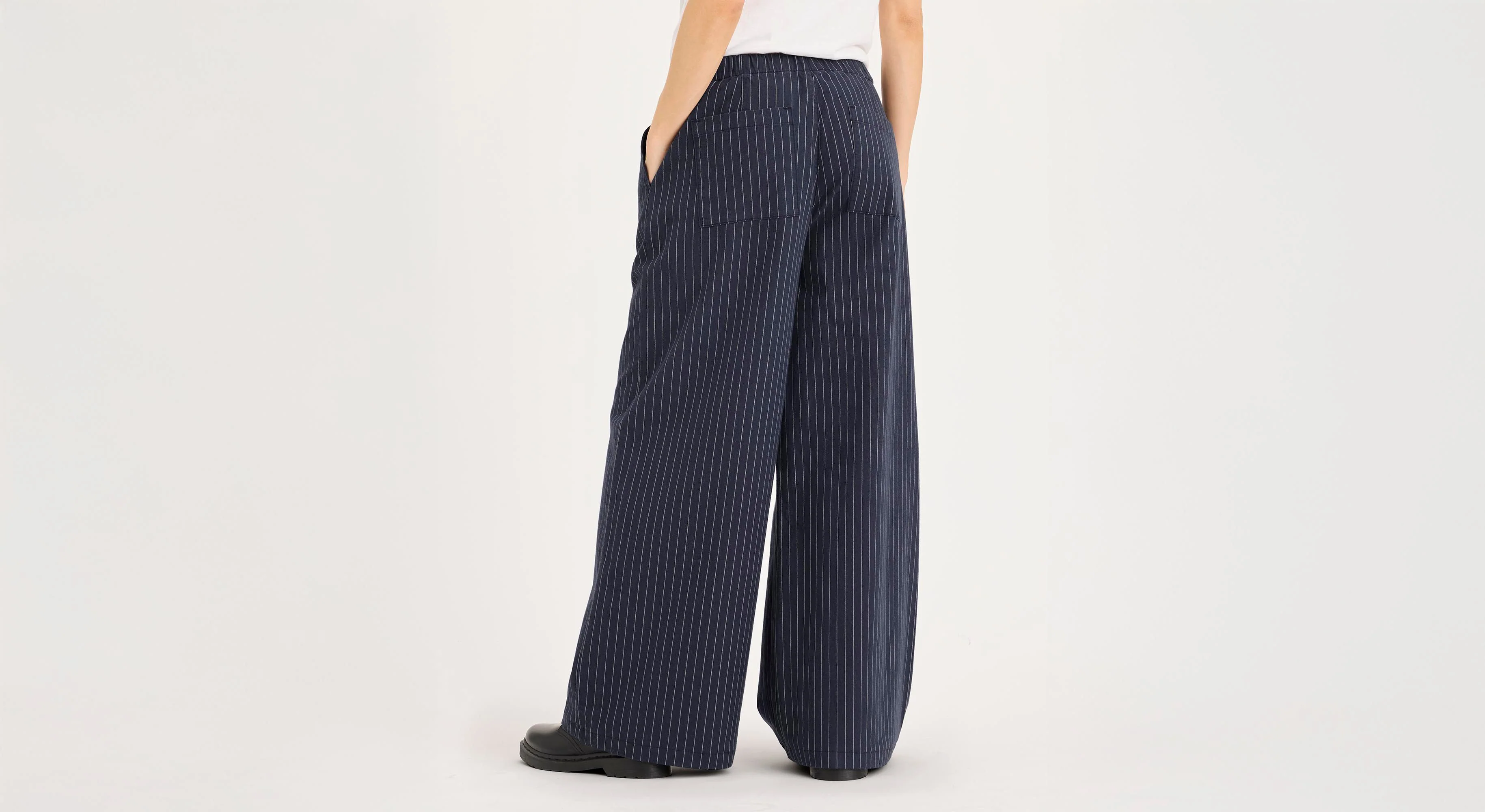 Drawsting Pant, Regular Fit - Image 4
